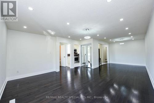 3375 Acala Crescent, Mississauga, ON - Indoor Photo Showing Other Room