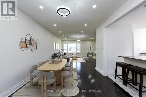 3375 Acala Crescent, Mississauga, ON - Indoor Photo Showing Dining Room