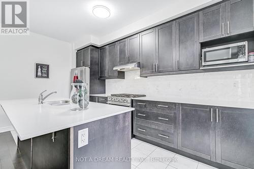 110 Emerald Coast Trail, Brampton, ON - Indoor Photo Showing Kitchen