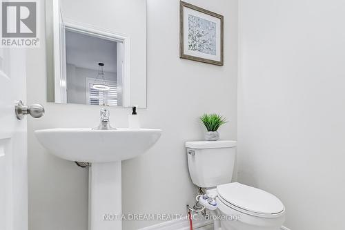 110 Emerald Coast Trail, Brampton, ON - Indoor Photo Showing Bathroom