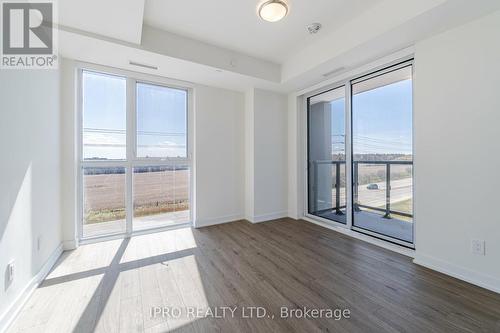 335 Wheat Boom Drive, Oakville, ON - Indoor Photo Showing Other Room