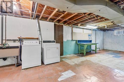 1577 Hansuld Street, London, ON - Indoor Photo Showing Laundry Room