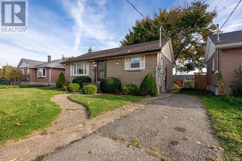 1577 Hansuld Street, London, ON - Outdoor With Facade