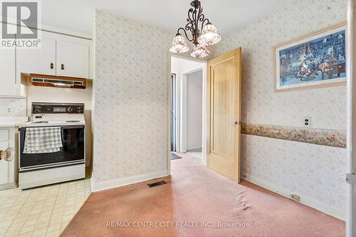 1577 Hansuld Street, London, ON - Indoor Photo Showing Kitchen