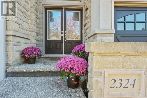 2324 Wuthering Heights Way, Oakville, ON - Outdoor