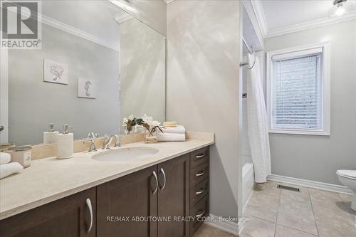 2324 Wuthering Heights Way, Oakville, ON - Indoor Photo Showing Bathroom