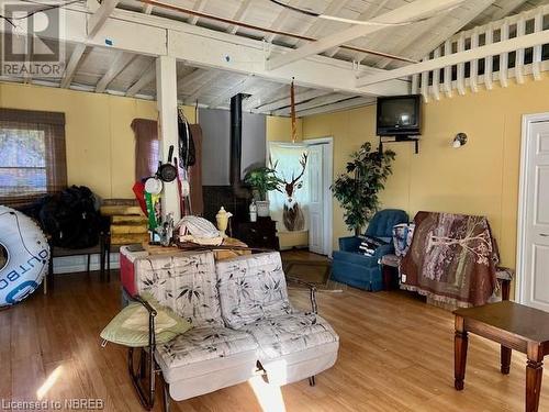 47 Lakeshore Road, Bonfield, ON - Indoor Photo Showing Living Room