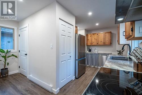 4156 Highway 3A Highway, Nelson, BC - Indoor Photo Showing Kitchen With Double Sink