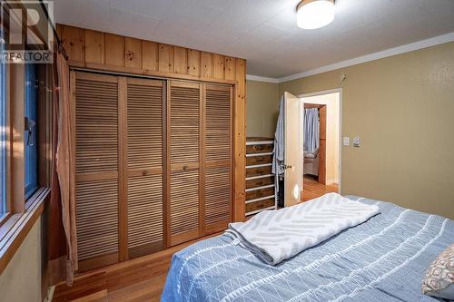 4156 Highway 3A Highway, Nelson, BC - Indoor Photo Showing Bedroom