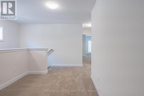 325 Mullighan Gardens, Peterborough (Northcrest), ON - Indoor Photo Showing Other Room