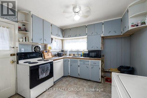 9 Octavia Street, Belleville, ON - Indoor Photo Showing Kitchen