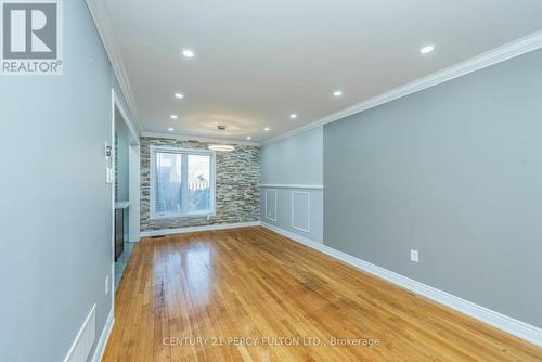 14 Sewells Lane, Brampton, ON - Indoor Photo Showing Other Room