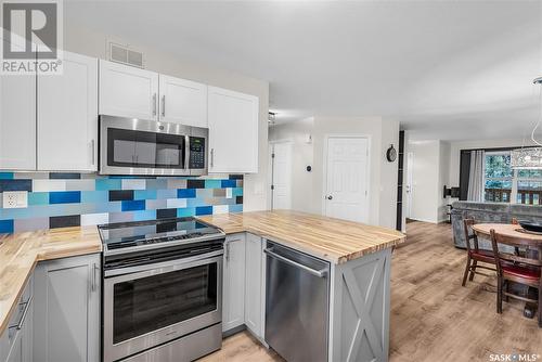 1208 6Th Avenue N, Saskatoon, SK - Indoor Photo Showing Kitchen