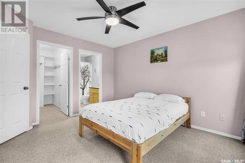 1208 6Th Avenue N, Saskatoon, SK - Indoor Photo Showing Bedroom