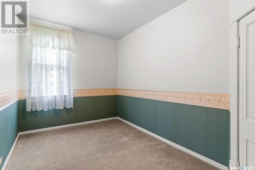 207 4Th Avenue E, Watrous, SK - Indoor Photo Showing Other Room