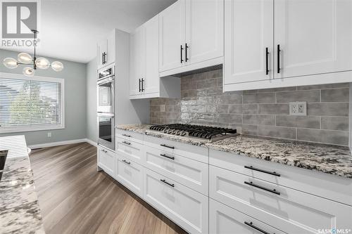 550 Pritchard Crescent, Saskatoon, SK - Indoor Photo Showing Kitchen With Upgraded Kitchen