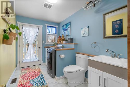 857 River Road, Belleville, ON - Indoor Photo Showing Bathroom