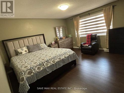 66 Seascape(Upper) Crescent, Brampton, ON - Indoor Photo Showing Bedroom