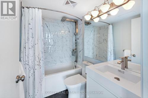 2403 - 231 Fort York Boulevard, Toronto, ON - Indoor Photo Showing Bathroom