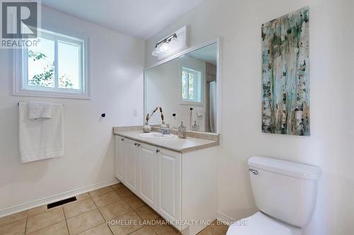 30 Ambler Bay, Barrie, ON - Indoor Photo Showing Bathroom