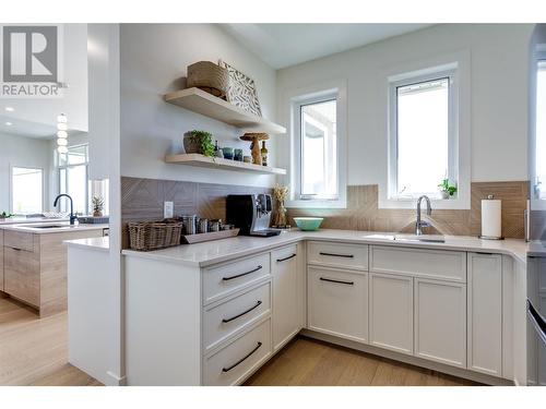 1608 Braeburn Court, West Kelowna, BC - Indoor Photo Showing Kitchen