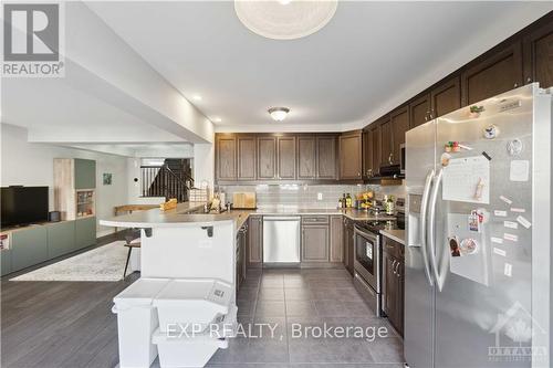 561 Chimney Corner Terrace, Ottawa, ON - Indoor Photo Showing Kitchen With Upgraded Kitchen