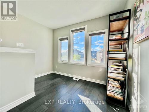 561 Chimney Corner Terrace, Ottawa, ON - Indoor Photo Showing Other Room