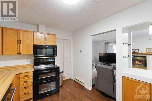 6 Terrace Drive Unit#207, Ottawa, ON - Indoor Photo Showing Kitchen