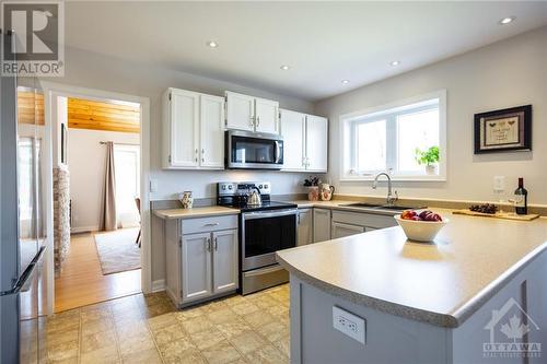 1472 South Russell Road, Russell, ON - Indoor Photo Showing Kitchen With Stainless Steel Kitchen