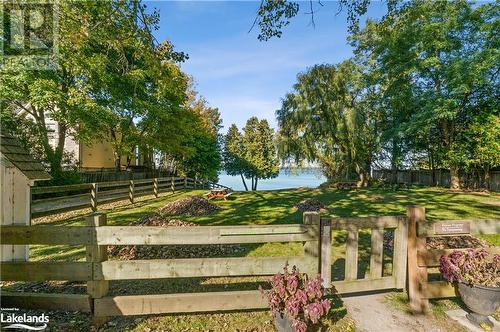 Deeded access to beach - 3914 Rosemary Lane, Innisfil, ON - Outdoor