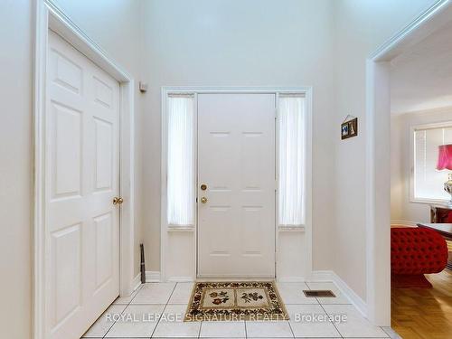 622 Bristol Rd W, Mississauga, ON - Indoor Photo Showing Other Room