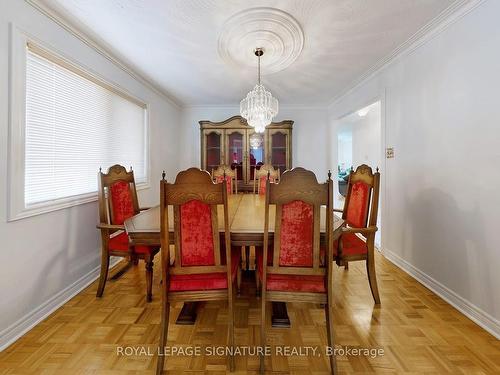 622 Bristol Rd W, Mississauga, ON - Indoor Photo Showing Dining Room