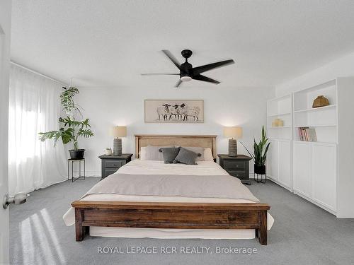 8 Grace Crt, Caledon, ON - Indoor Photo Showing Bedroom