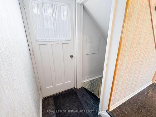 3462 Bannerhill Ave, Mississauga, ON - Indoor Photo Showing Other Room