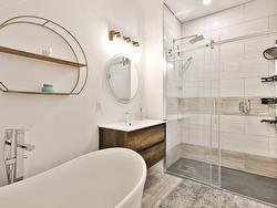 Ensuite bathroom - 