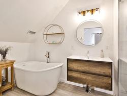 Ensuite bathroom - 