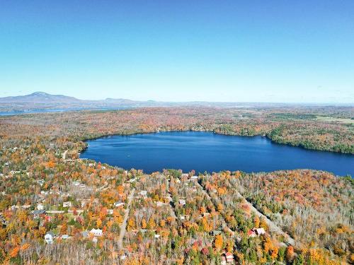 Ã proximitÃ© - 217 Rue Des Pinsons, Magog, QC - Outdoor With Body Of Water With View