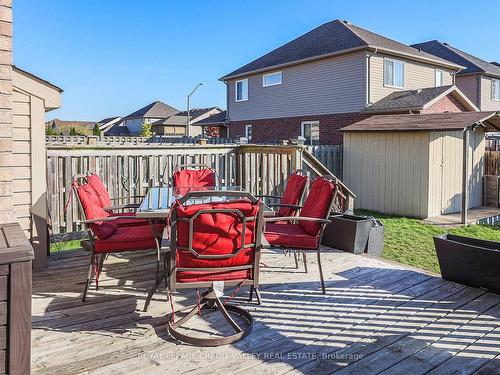 6532 Mary Dr, Niagara Falls, ON - Outdoor With Deck Patio Veranda With Exterior