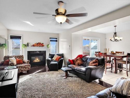 6532 Mary Dr, Niagara Falls, ON - Indoor Photo Showing Living Room With Fireplace