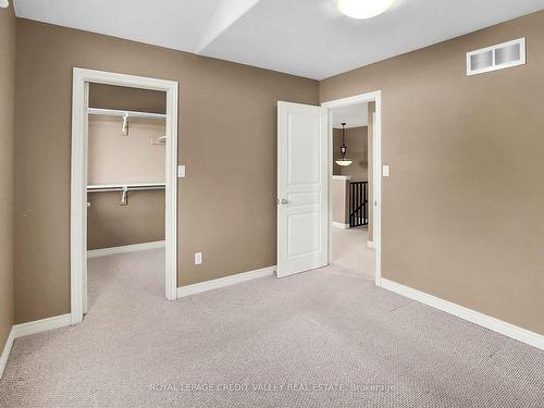 6532 Mary Dr, Niagara Falls, ON - Indoor Photo Showing Other Room