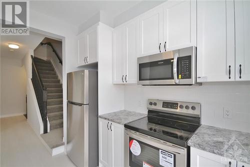 144 Anthracite Private, Ottawa, ON - Indoor Photo Showing Kitchen With Stainless Steel Kitchen