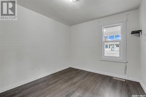 1517 B Avenue N, Saskatoon, SK - Indoor Photo Showing Other Room