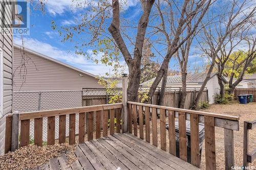 1517 B Avenue N, Saskatoon, SK - Outdoor