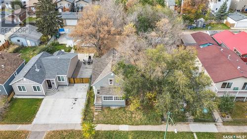 1517 B Avenue N, Saskatoon, SK - Outdoor