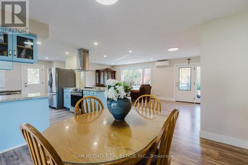 5174 Concession Road 5 Road, Clearview, ON - Indoor Photo Showing Dining Room