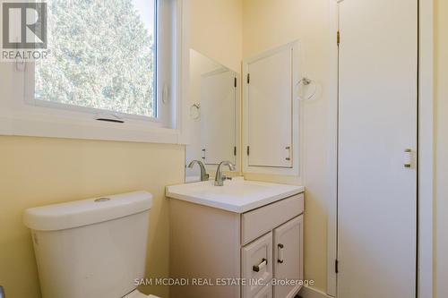 5174 Concession Road 5 Road, Clearview, ON - Indoor Photo Showing Bathroom