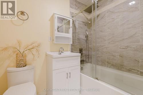 5174 Concession Road 5 Road, Clearview, ON - Indoor Photo Showing Bathroom