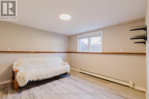 5174 Concession Road 5 Road, Clearview, ON - Indoor Photo Showing Bedroom