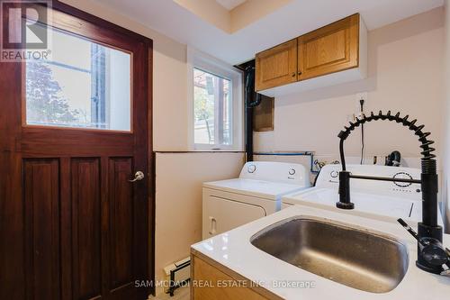 5174 Concession Road 5 Road, Clearview, ON - Indoor Photo Showing Laundry Room