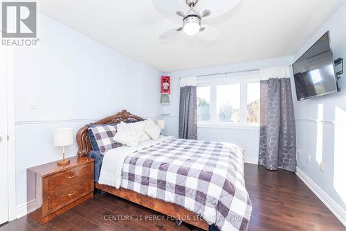 1132 Park Ridge Drive, Oshawa, ON - Indoor Photo Showing Bedroom